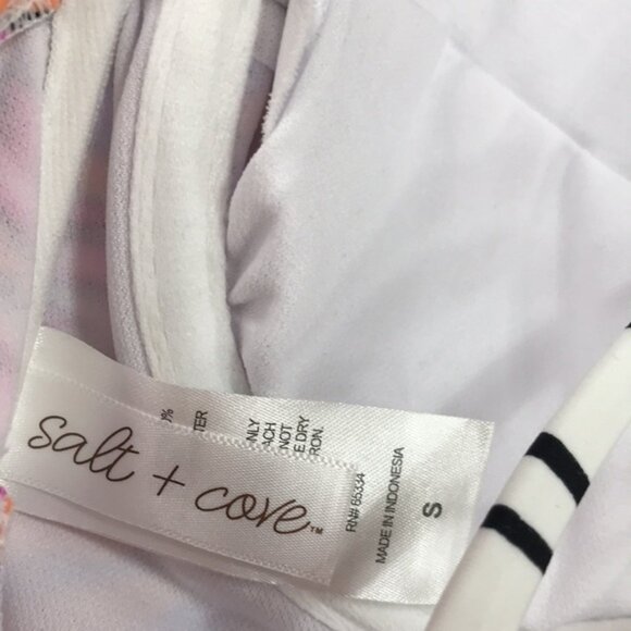 Salt + Cove Juniors' Underwire Bikini Swim Top - Picture 5 of 6